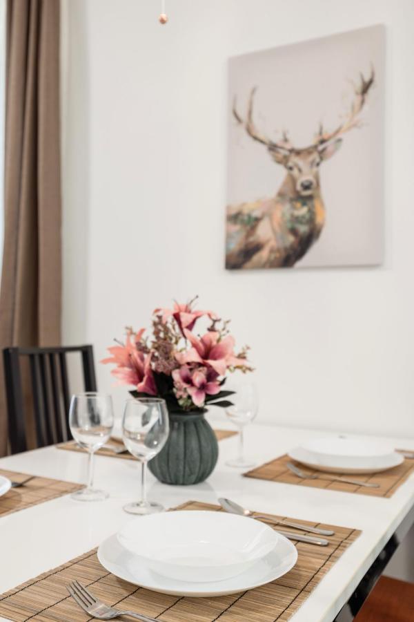 211 / 1 Bedroom / Modern Condo In City Center Budapest Luaran gambar
